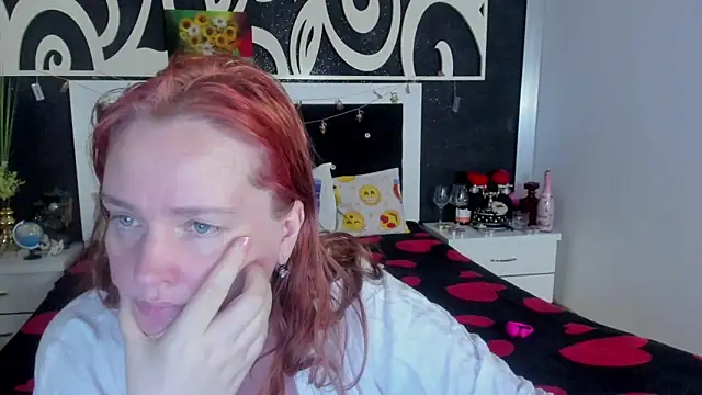 Snapshot of SinFulTitsDD chatting on February 11, 2025, 12:28 am SinFulTitsDD online show from February 11, 2025, 12:28 am