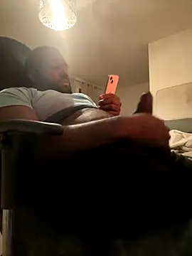 Snapshot of waakenda chatting on October 13, 2025, 12:56 am waakenda online show from October 13, 2025, 12:56 am