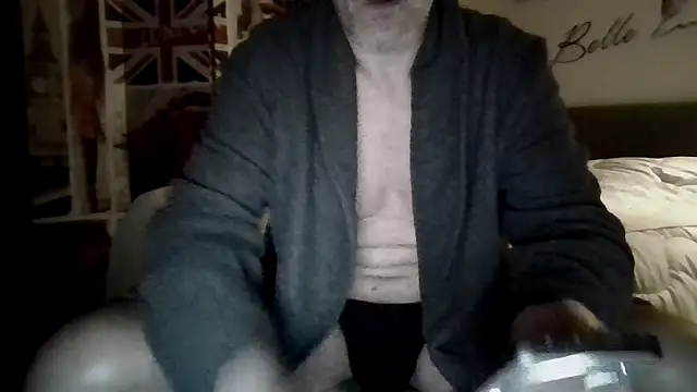 bzhbzh56 online show from December 21, 2025, 7:59 pm