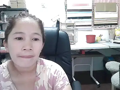 Snapshot of Alexiadreamer chatting on April 6, 2026, 3:35 pm Alexiadreamer online show from April 6, 2026, 3:35 pm