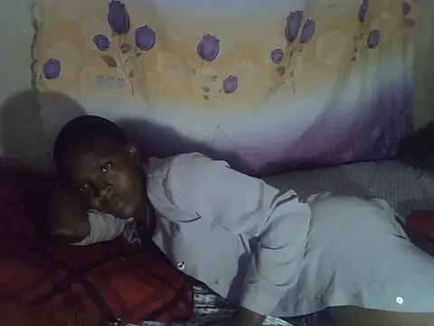 cute-shamza online show from April 18, 2026, 7:07 pm