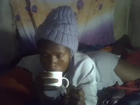 cute-shamza online show from May 21, 2026, 5:27 am