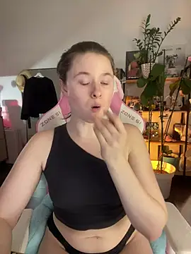 sweetest pie online show from March 20, 2026, 9:27 pm