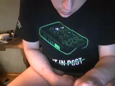 Snapshot of peaches_playz chatting on October 11, 2025, 10:49 am peaches playz online show from October 11, 2025, 10:49 am