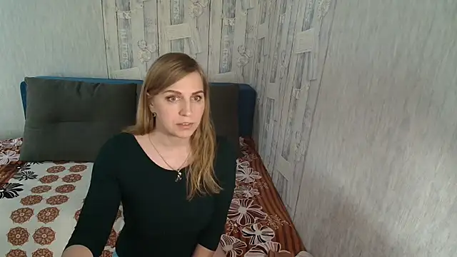 Pilly green  online show from October 3, 2025, 8:16 am