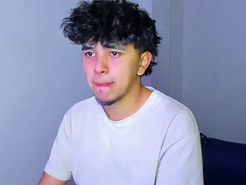 Snapshot of cody_johson chatting on December 22, 2025, 2:22 am cody johson online show from December 22, 2025, 2:22 am