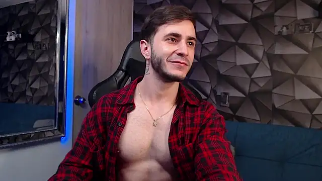 Latino stud4u online show from November 25, 2025, 3:29 am