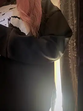 Snapshot of _Danna chatting on November 14, 2025, 1:09 am Danna online show from November 14, 2025, 1:09 am