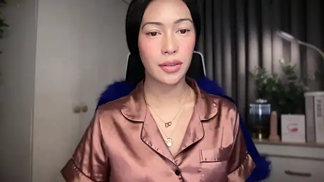 Snapshot of Jasmine_Elcock chatting on May 17, 2026, 10:54 pm Jasmine Elcock online show from May 17, 2026, 10:54 pm
