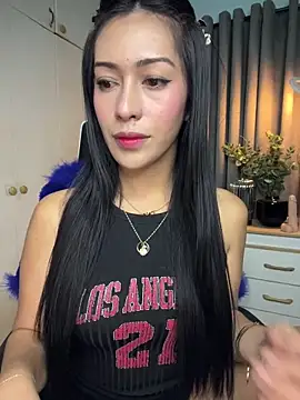 Snapshot of Jasmine_Elcock chatting on April 27, 2026, 6:50 pm Jasmine Elcock online show from April 27, 2026, 6:50 pm
