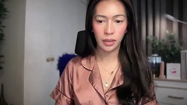 Snapshot of Jasmine_Elcock chatting on May 18, 2026, 4:07 am Jasmine Elcock online show from May 18, 2026, 4:07 am