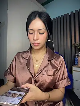 Jasmine Elcock online show from July 4, 2026, 9:30 pm
