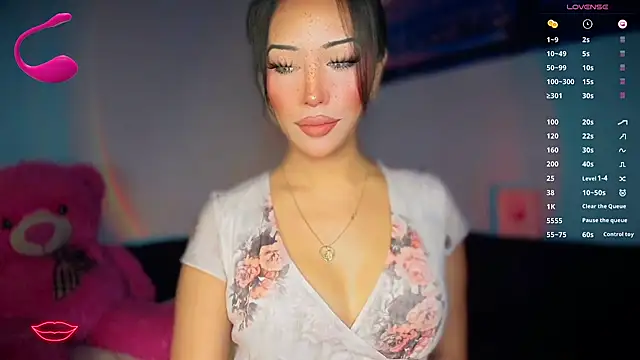 Jasmine Elcock online show from November 2, 2025, 6:46 pm