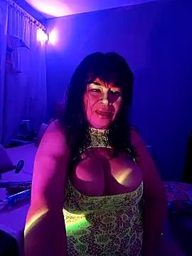 Snapshot of karlablue_ chatting on April 25, 2026, 2:14 am karlablue online show from April 25, 2026, 2:14 am