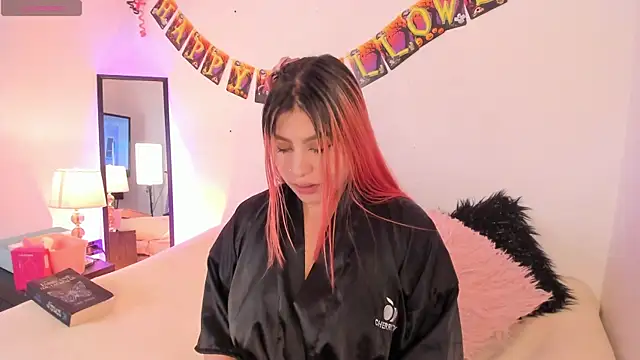 SophieRossi online show from October 29, 2025, 12:48 pm