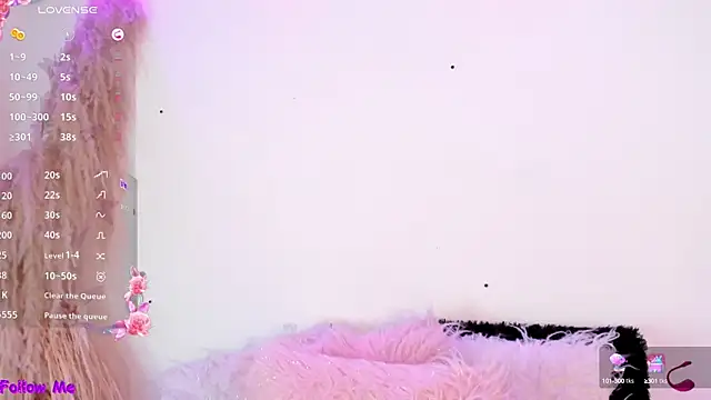 Snapshot of SophieRossi chatting on March 10, 2025, 11:34 am SophieRossi online show from March 10, 2025, 11:34 am