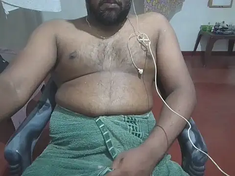 rmshm online show from October 3, 2025, 5:47 pm