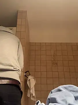 Taxidriver1988 online show from March 21, 2025, 7:24 pm