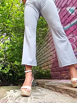 Yuky ta online show from February 22, 2026, 2:08 pm