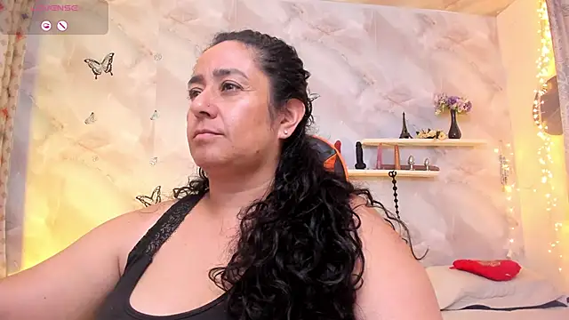 agathaxxx-69 online show from November 2, 2025, 8:14 pm