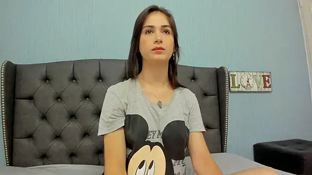 Snapshot of AndreaStivens chatting on March 8, 2025, 12:09 pm AndreaStivens online show from March 8, 2025, 12:09 pm