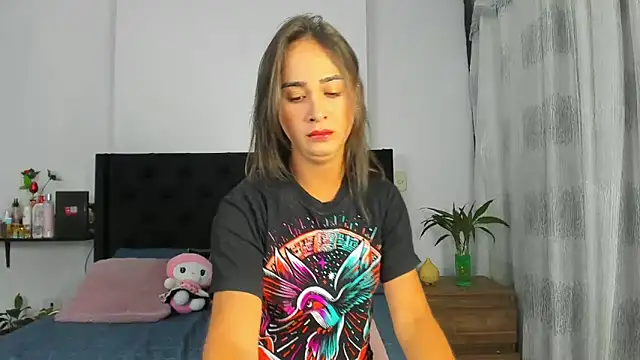 Snapshot of AndreaStivens chatting on October 3, 2025, 9:00 am AndreaStivens online show from October 3, 2025, 9:00 am