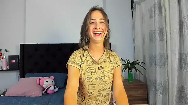 Snapshot of AndreaStivens chatting on October 9, 2025, 10:49 am AndreaStivens online show from October 9, 2025, 10:49 am