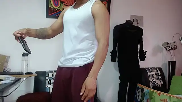 Snapshot of Black_hot266 chatting on November 14, 2025, 1:59 pm Black hot266 online show from November 14, 2025, 1:59 pm