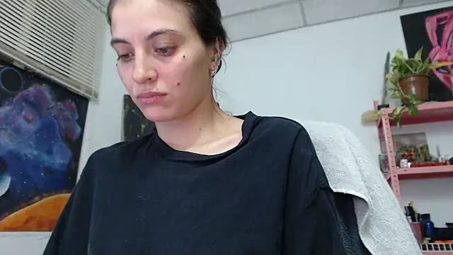 Snapshot of mariecam420 chatting on June 3, 2026, 4:44 pm mariecam420 online show from June 3, 2026, 4:44 pm