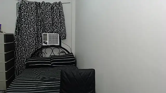 Snapshot of AmazingLuchie chatting on February 27, 2025, 8:46 am AmazingLuchie online show from February 27, 2025, 8:46 am