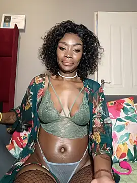 Snapshot of HoneyDropsX chatting on December 4, 2025, 2:21 am HoneyDropsX online show from December 4, 2025, 2:21 am