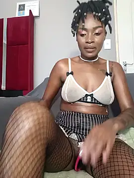 Snapshot of HoneyDropsX chatting on November 21, 2025, 1:21 pm HoneyDropsX online show from November 21, 2025, 1:21 pm