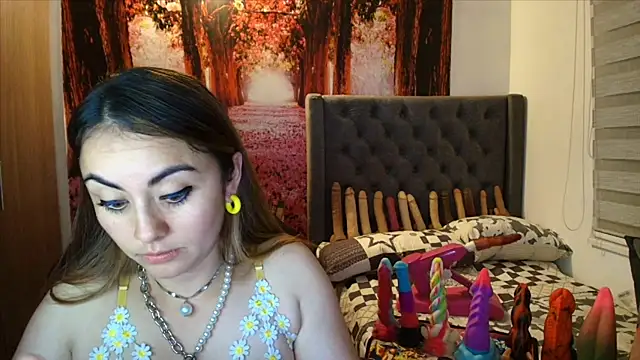 Snapshot of sofia23dirty chatting on February 2, 2026, 10:53 pm sofia23dirty online show from February 2, 2026, 10:53 pm