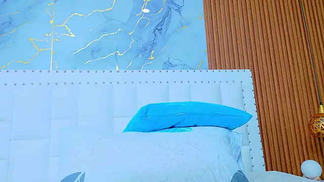 Snapshot of IrresistibleMilf chatting on October 29, 2025, 12:26 pm IrresistibleMilf online show from October 29, 2025, 12:26 pm