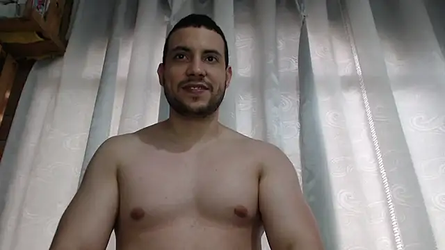 Snapshot of Armando_2002 chatting on March 18, 2026, 5:25 pm Armando 2002 online show from March 18, 2026, 5:25 pm