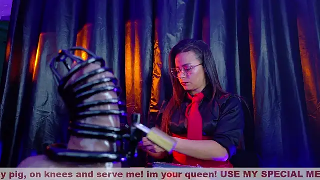 Snapshot of MistressSlut1 chatting on November 24, 2025, 11:21 am MistressSlut1 online show from November 24, 2025, 11:21 am