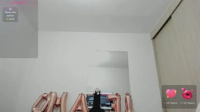 Snapshot of esmeraldamfc chatting on November 7, 2025, 10:03 pm esmeraldamfc online show from November 7, 2025, 10:03 pm