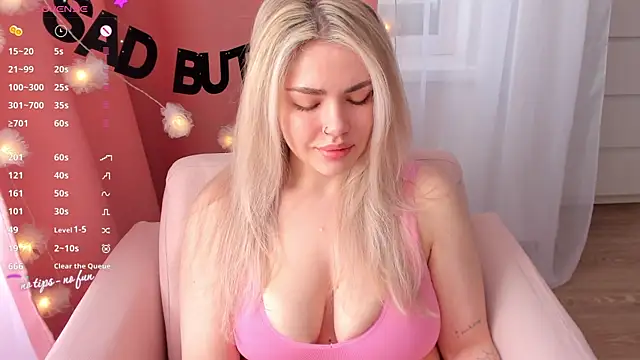 pussy-kattt online show from March 7, 2025, 5:08 am