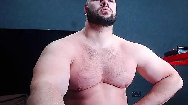 Snapshot of muscularjohnforuX chatting on May 4, 2026, 7:00 am muscularjohnforuX online show from May 4, 2026, 7:00 am
