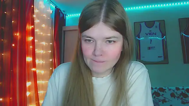 Snapshot of Klementa chatting on November 10, 2025, 6:46 pm Klementa online show from November 10, 2025, 6:46 pm