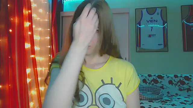 Snapshot of Klementa chatting on November 9, 2025, 6:56 pm Klementa online show from November 9, 2025, 6:56 pm