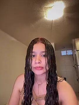 bella parisi online show from February 22, 2025, 2:19 pm