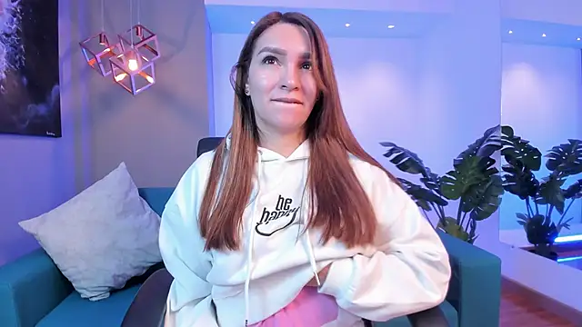 Snapshot of miataylorr1 chatting on November 22, 2025, 11:42 am miataylorr1 online show from November 22, 2025, 11:42 am