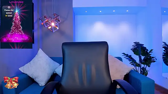 Snapshot of miataylorr1 chatting on December 4, 2025, 12:04 pm miataylorr1 online show from December 4, 2025, 12:04 pm