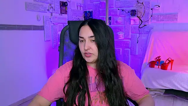 Snapshot of CeceliaJohnson chatting on February 28, 2026, 8:25 am CeceliaJohnson online show from February 28, 2026, 8:25 am