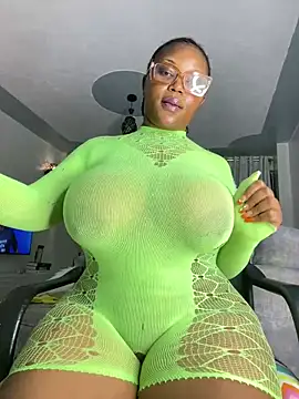 Hyra Ari online show from February 27, 2025, 6:31 pm