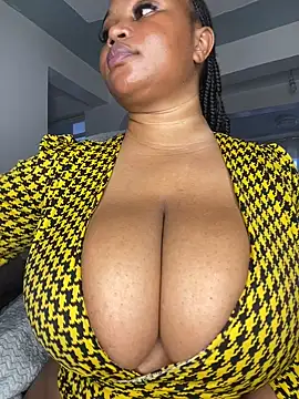 Hyra Ari online show from February 14, 2026, 6:02 am