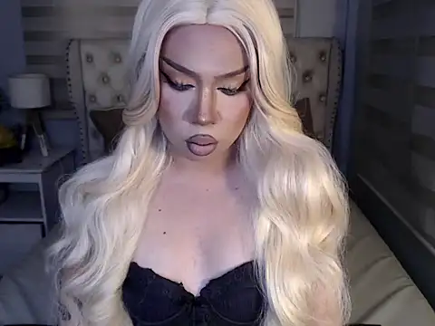 RebecaNextToYou online show from February 21, 2026, 4:53 pm