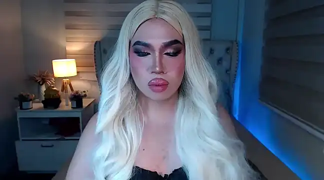 Snapshot of RebecaNextToYou chatting on February 12, 2025, 5:37 pm RebecaNextToYou online show from February 12, 2025, 5:37 pm