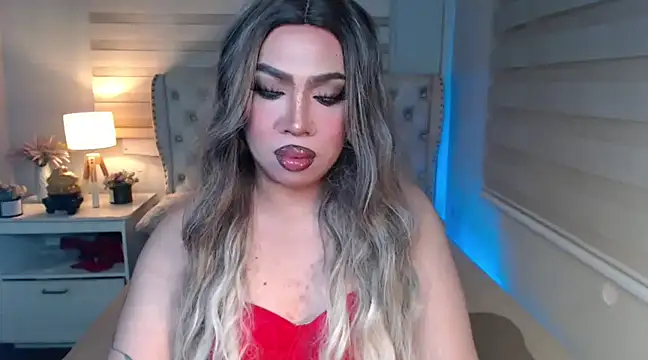 Snapshot of RebecaNextToYou chatting on February 13, 2025, 5:22 pm RebecaNextToYou online show from February 13, 2025, 5:22 pm